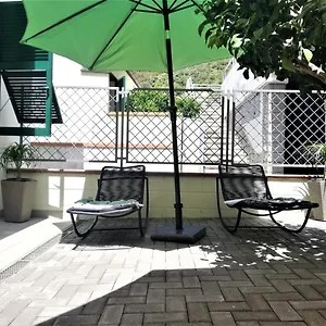 Cove - - 5 Terre Apartment